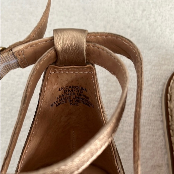 Lucky Brand Women's Rose Gold Sandals - Picture 10 of 11
